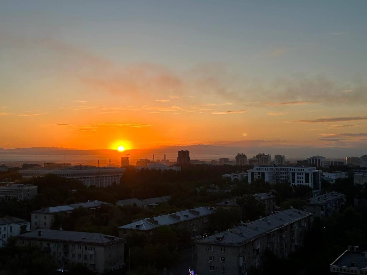 Apartment With City View On Sydykova St. 123 Bishkek Exterior photo